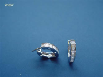 pendientes con brillantes joyas personalizadas