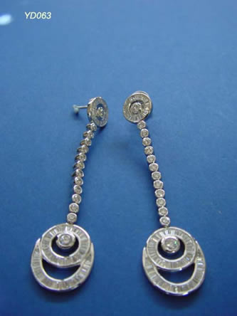 pendientes con brillantes joyas personalizadas