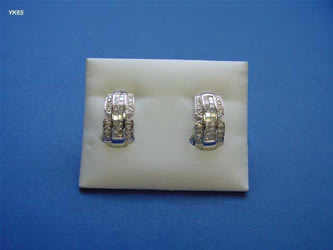 pendientes con brillantes joyas personalizadas