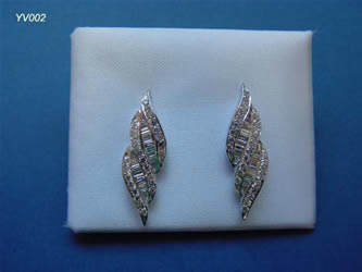 pendientes con brillantes joyas personalizadas