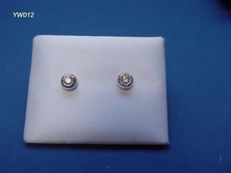 pendientes con brillantes joyas personalizadas