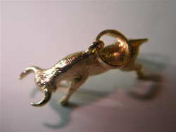 colgante toro oro plata