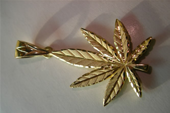 colgante marihuana