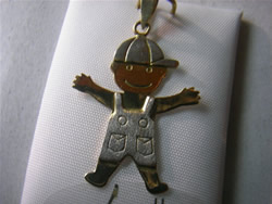 colgante niño