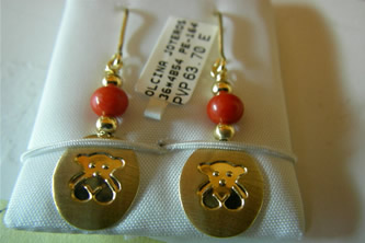 pendientes coral osos