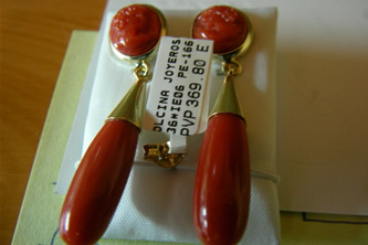 pendientes coral