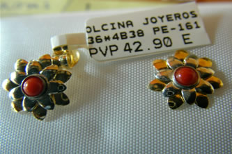 pendientes coral