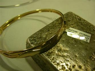 pulseras rigidas oro personalizadas